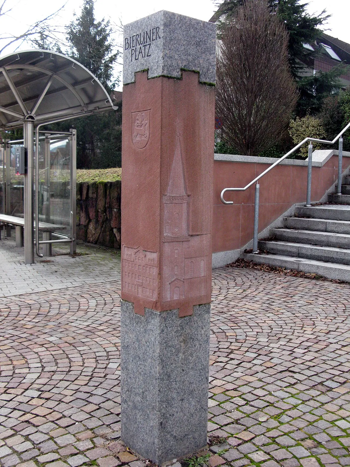 Säule "Bieruner Platz"