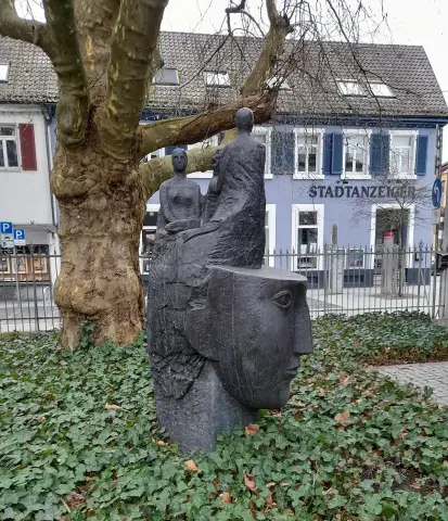 Denkender Kopf