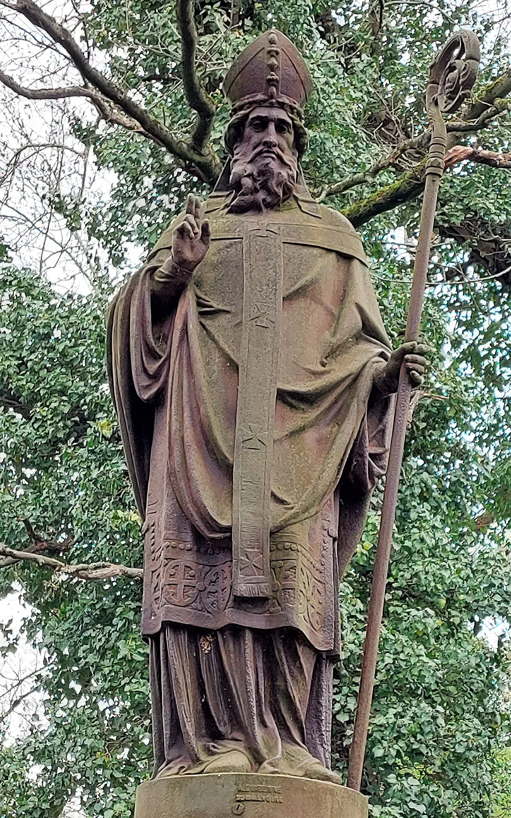 Statue