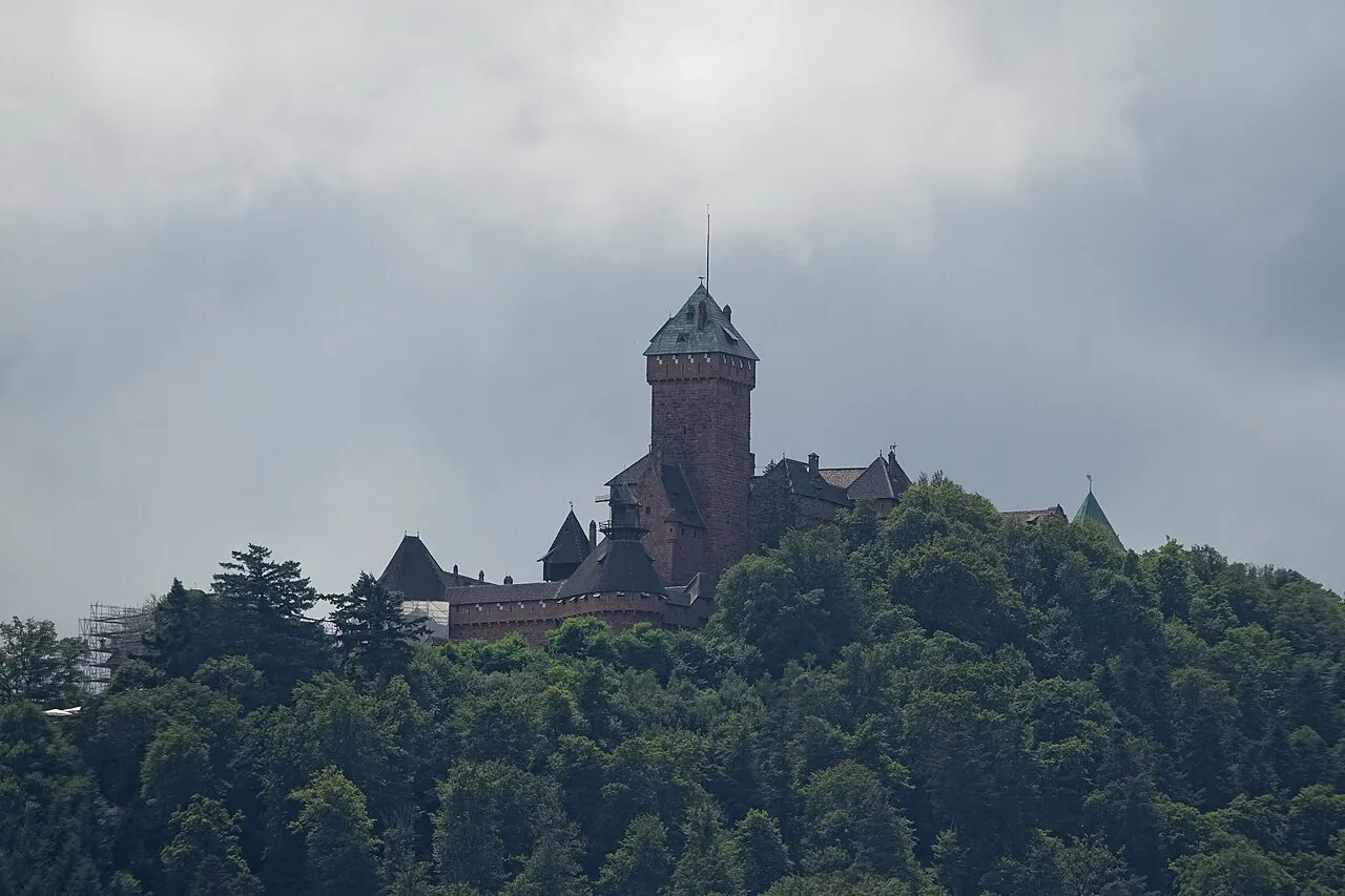 Panorama vers le Château du Haut-Kœnigsbourg