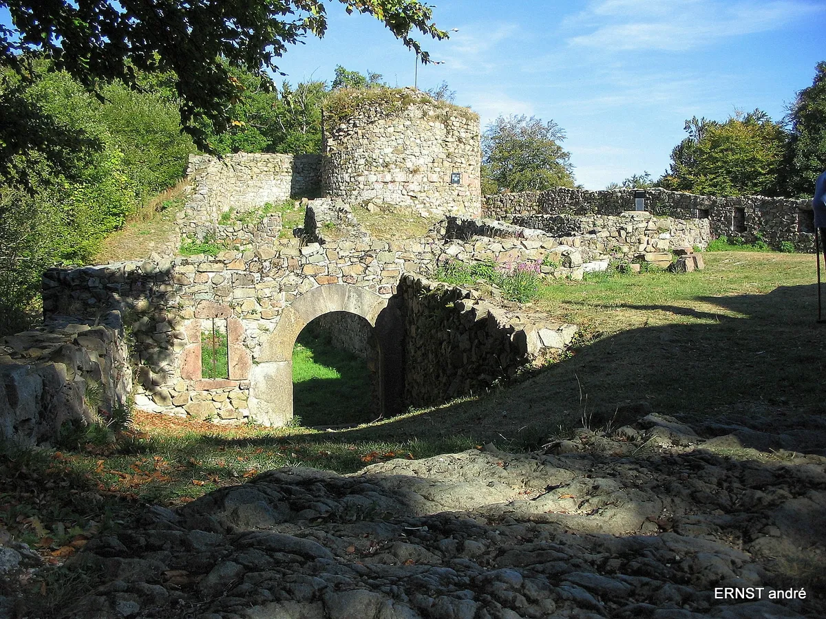 Vieux Château de Rougemont
