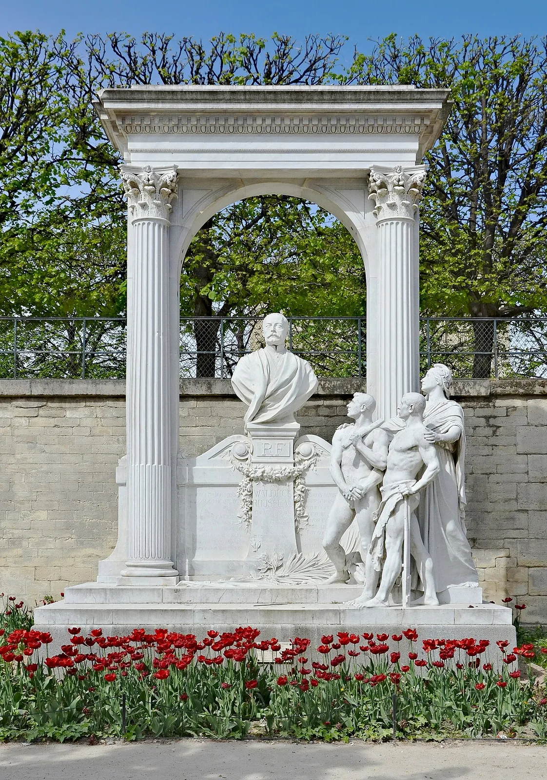 Monument à Waldeck Rousseau