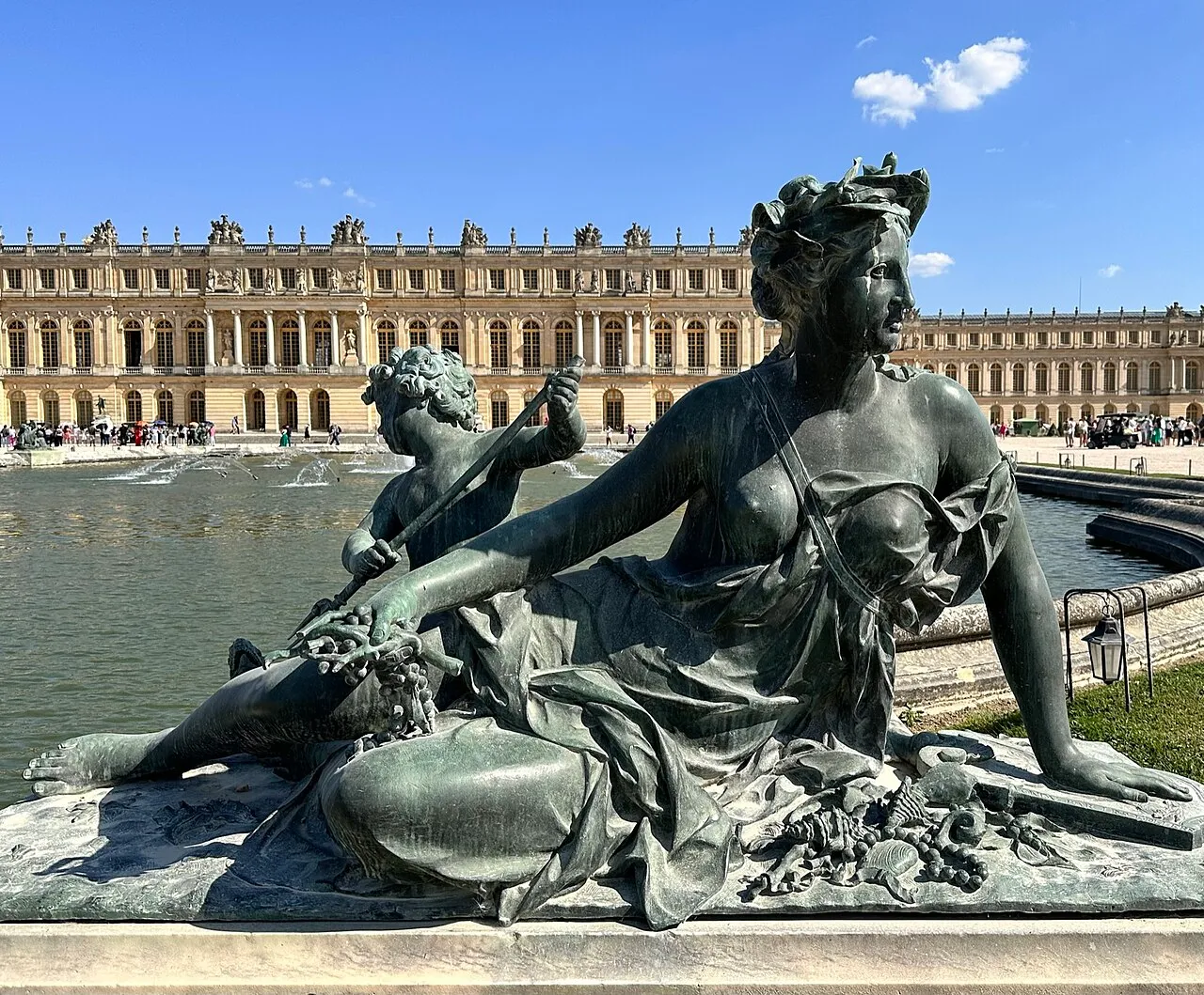 Nymphe et enfant au trident