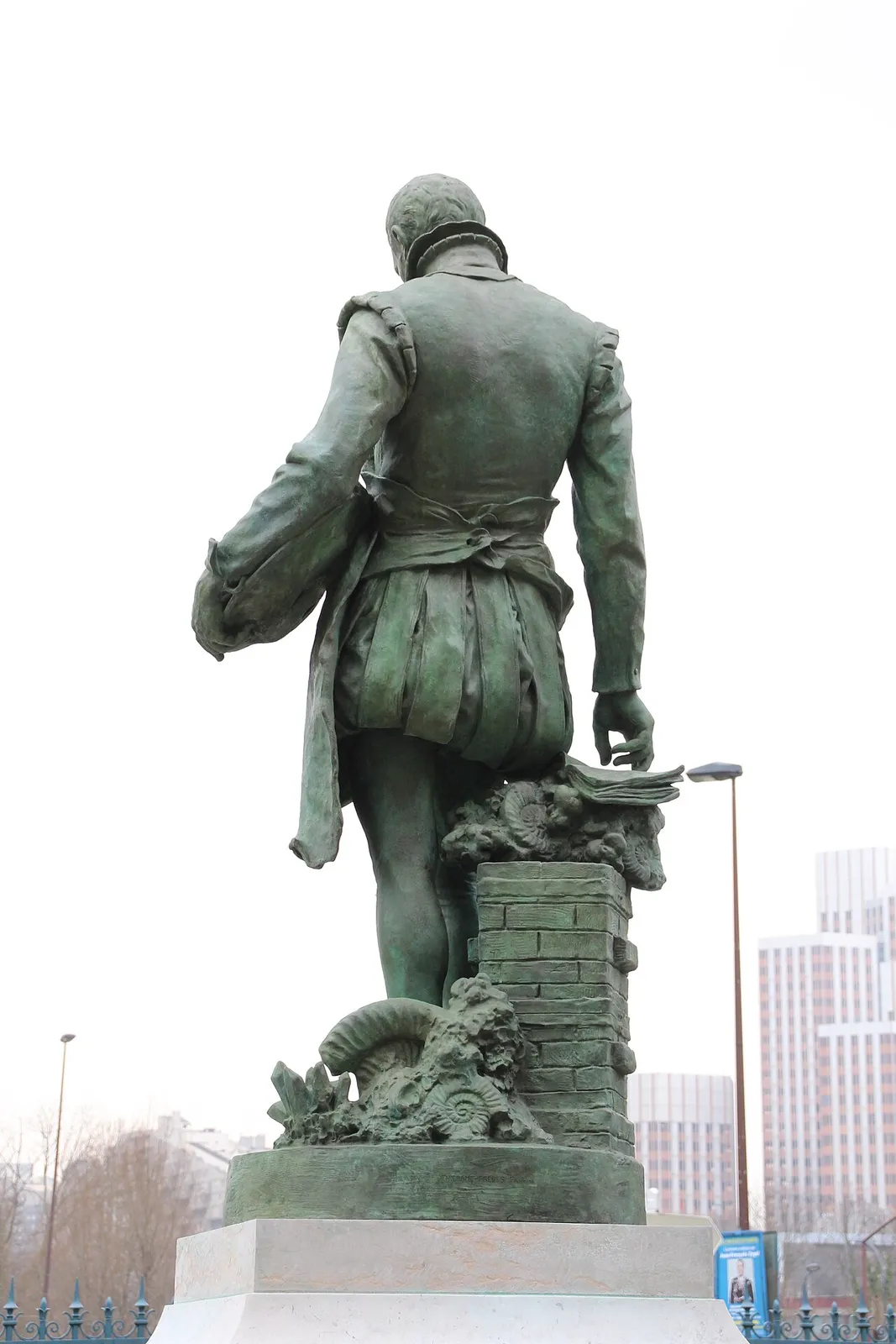 Statue de Bernard Palissy
