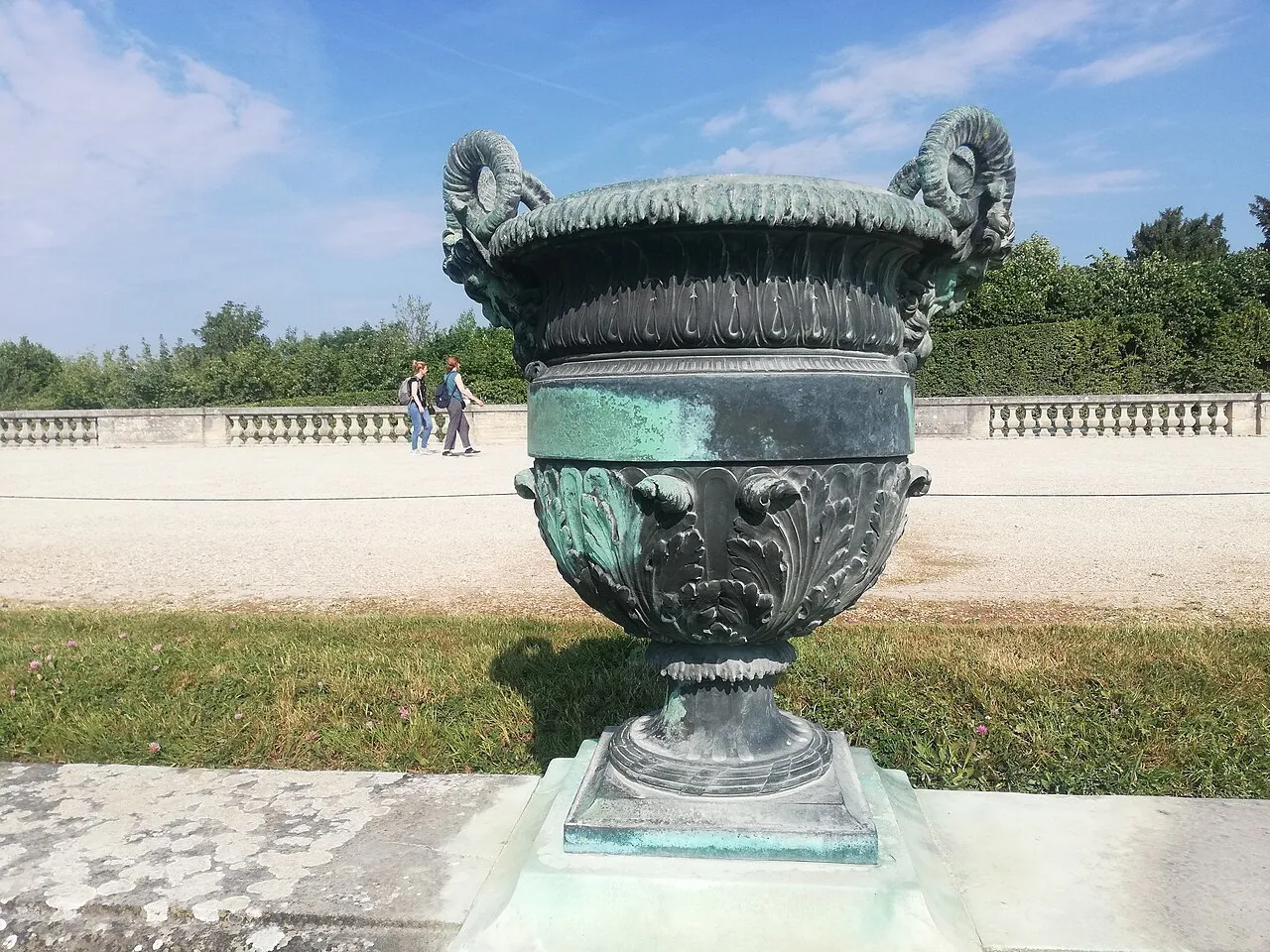 Vase aux satyres