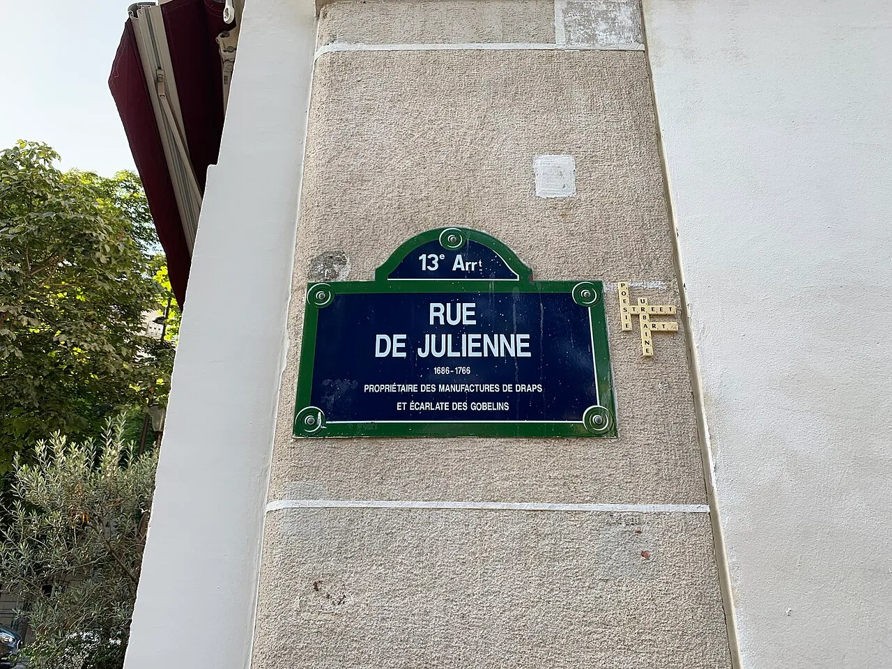 La couleur est sous les murs