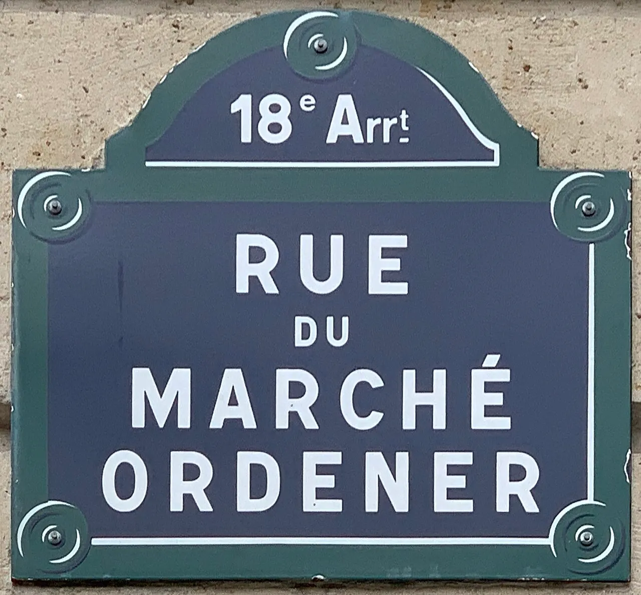Homme couché nu