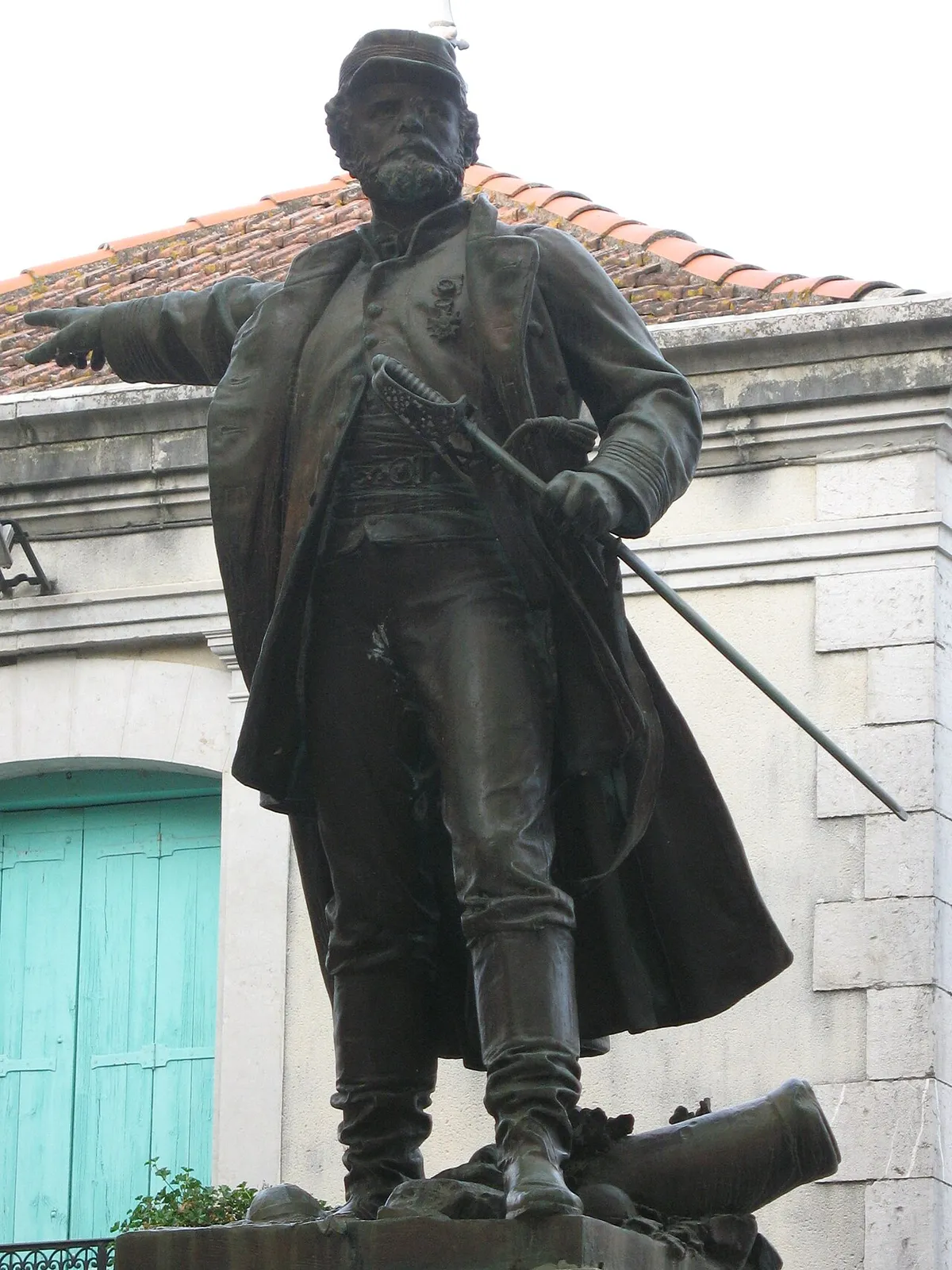 Statue d'Alphonse Bourras