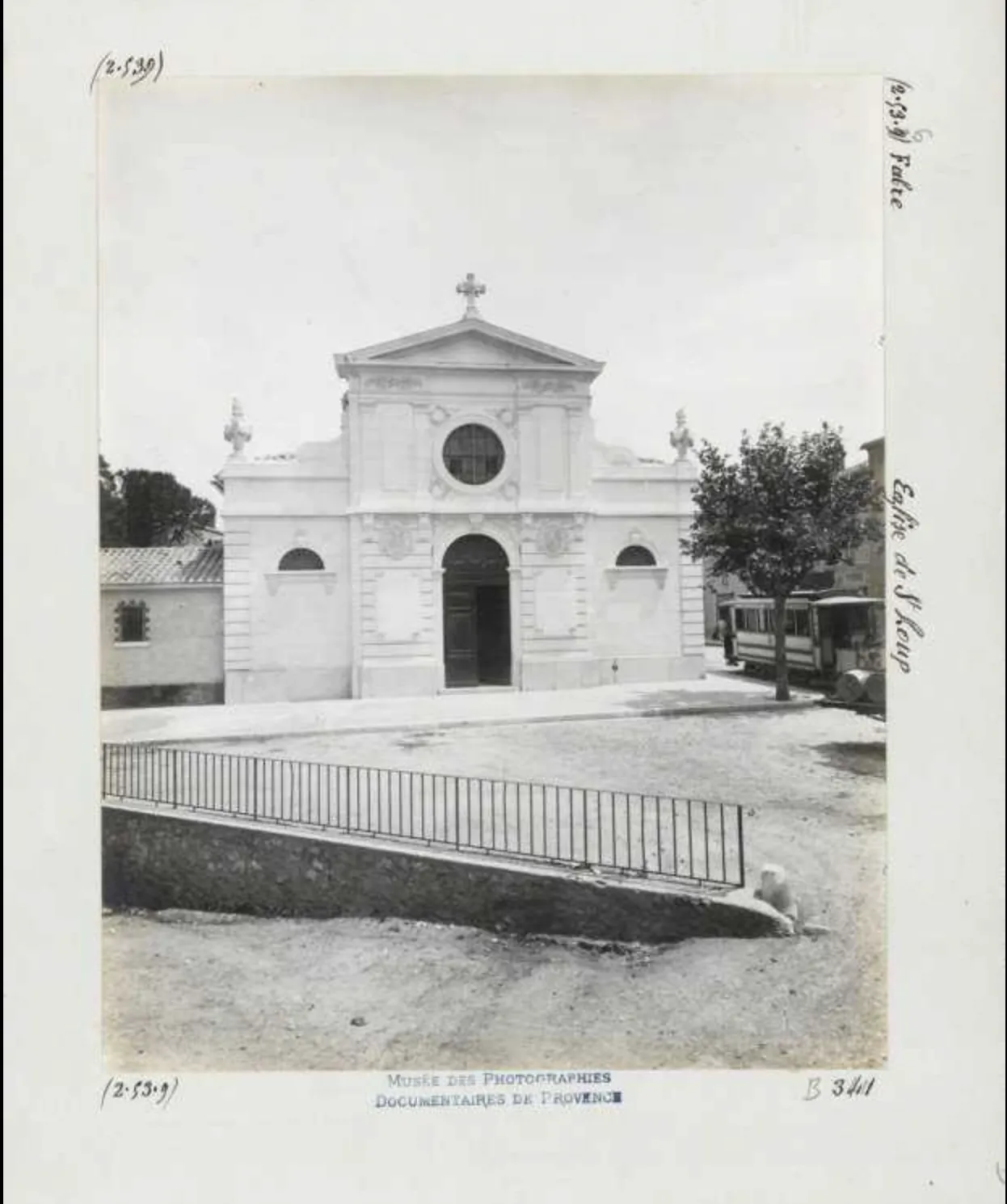 Ruines du vieux moulin