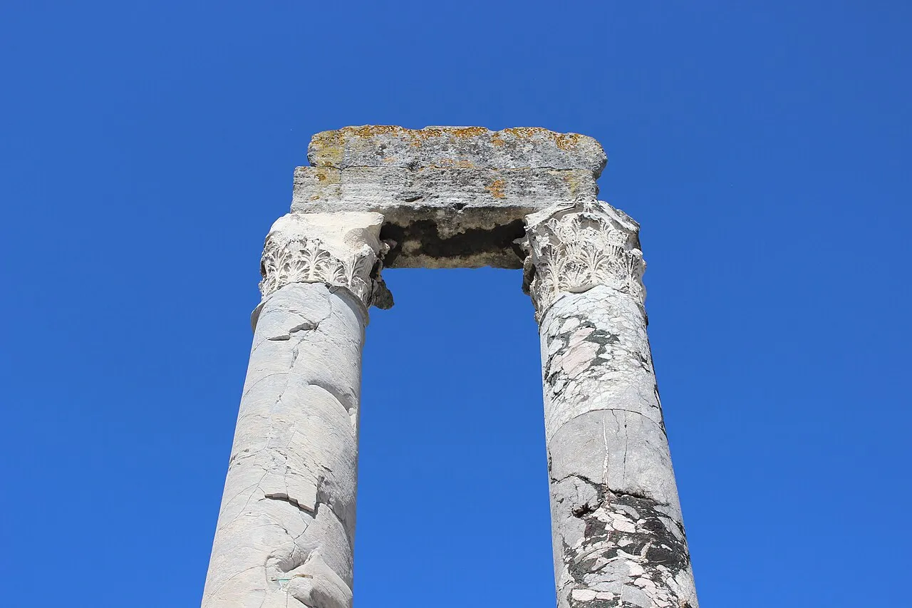Les Deux Colonnes