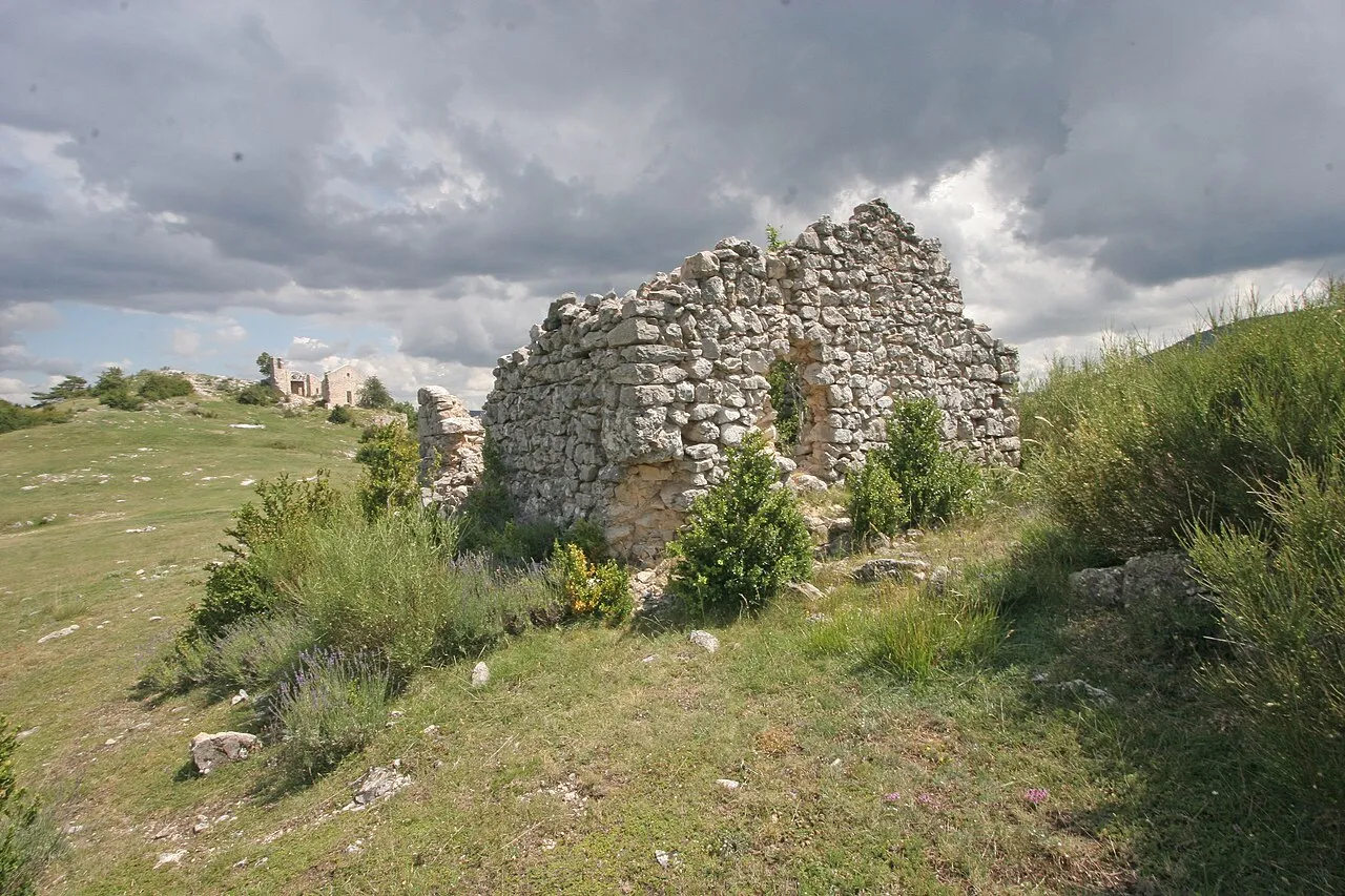 Châteauneuf-lès-Moustiers