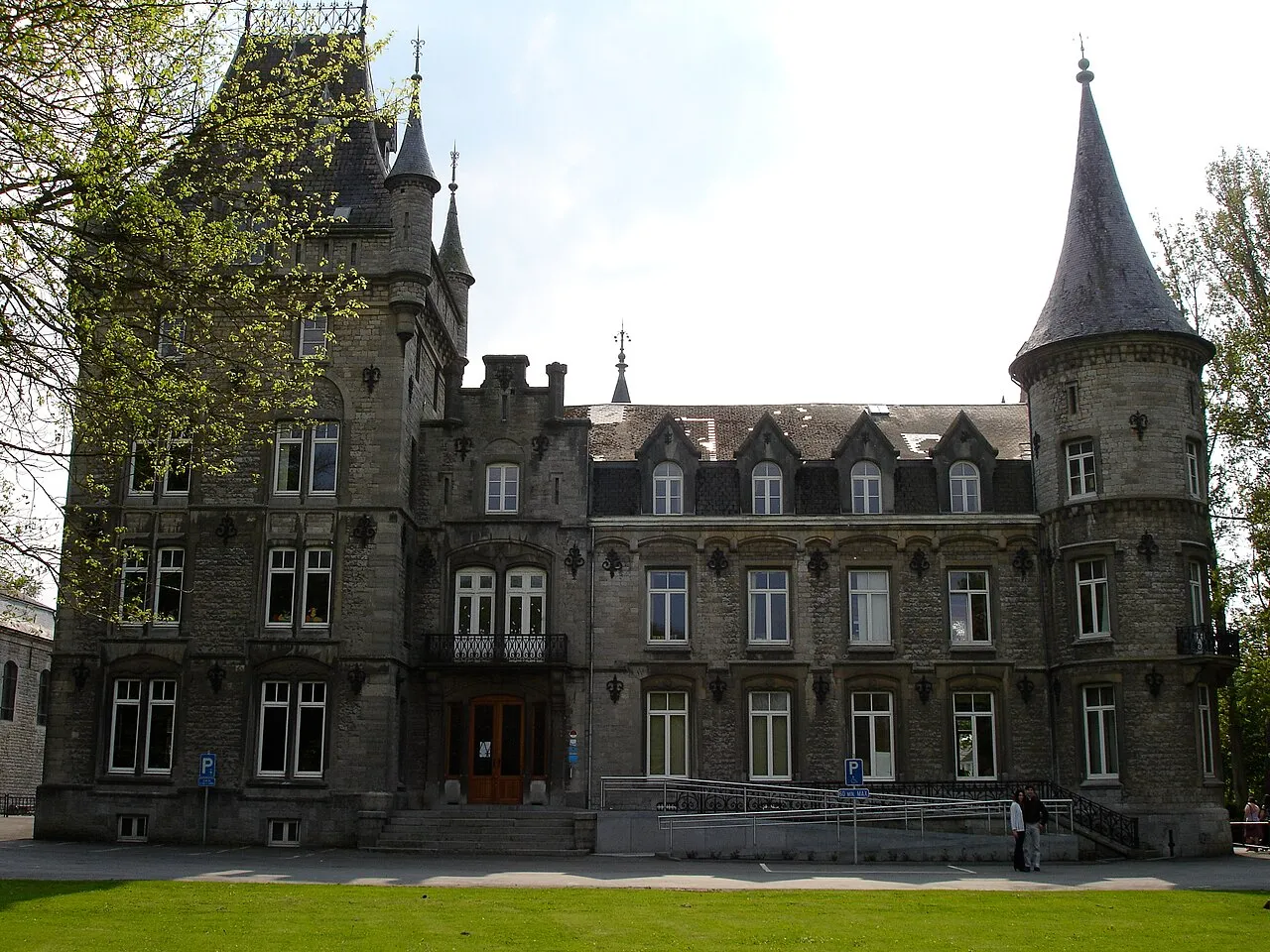 Château communal de Viroinval