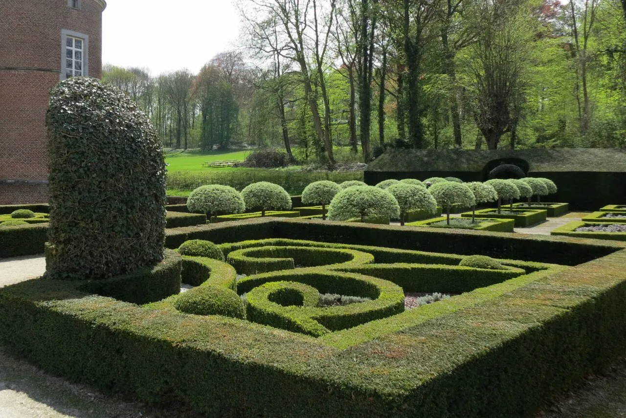 Alden Biesen Waterburcht