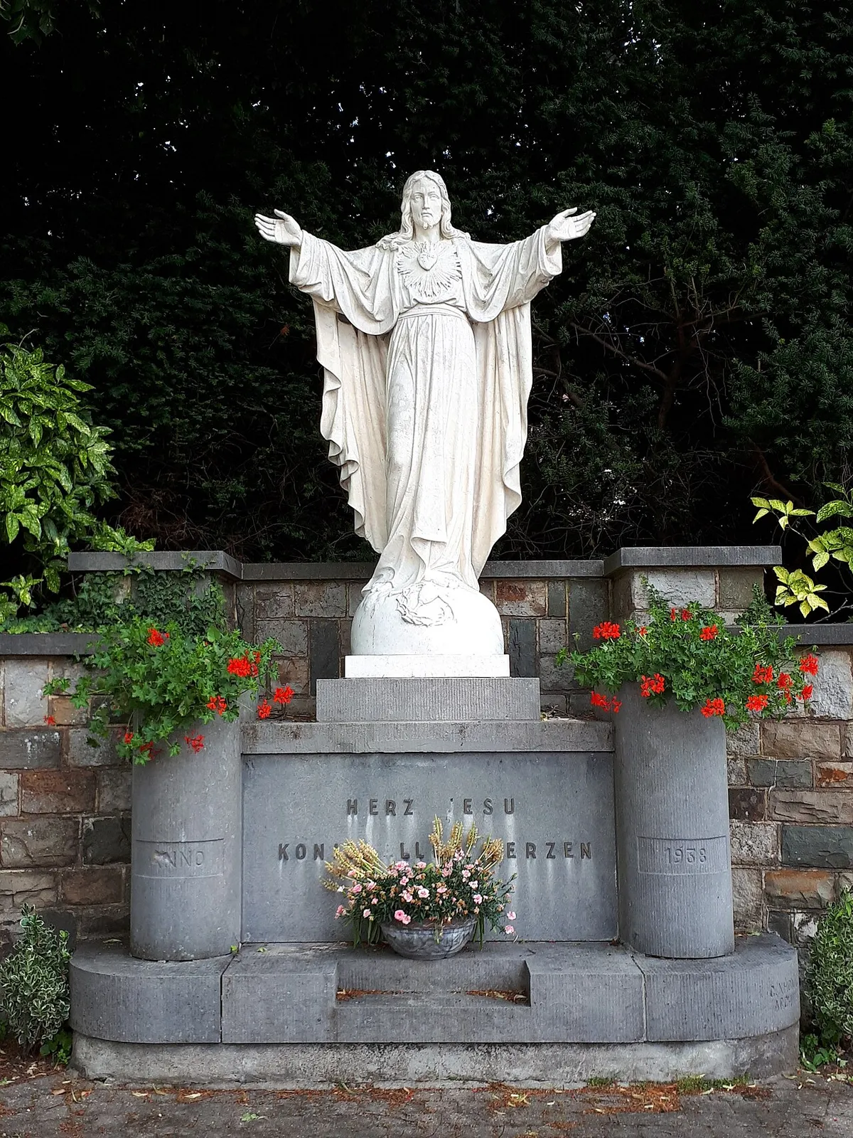 Herz Jesu Denkmal